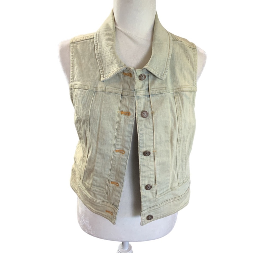 Pilcro and the letterpress Anthropologie collared button down denim vest Size S
